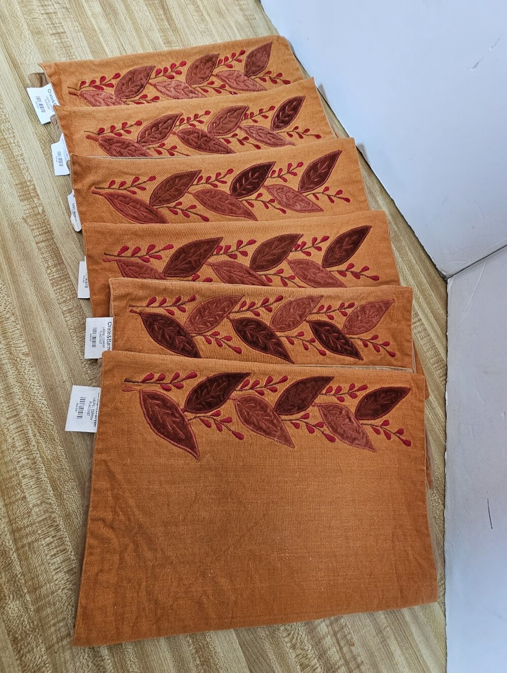 Crate & Barrel Laurel Copper Placemats Set 6 Embroidered Leaves Fall Used 2x